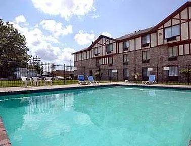 Heritage Inn 